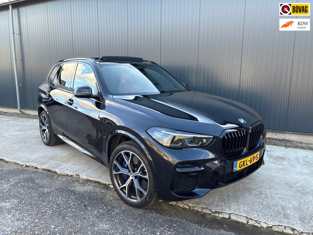 BMW X5 - BMW X5 xDrive45e 394 pk High Executive M-Sport | Pano | Laser | Elek. Trekhaak | Memory | - AutoWereld.nl