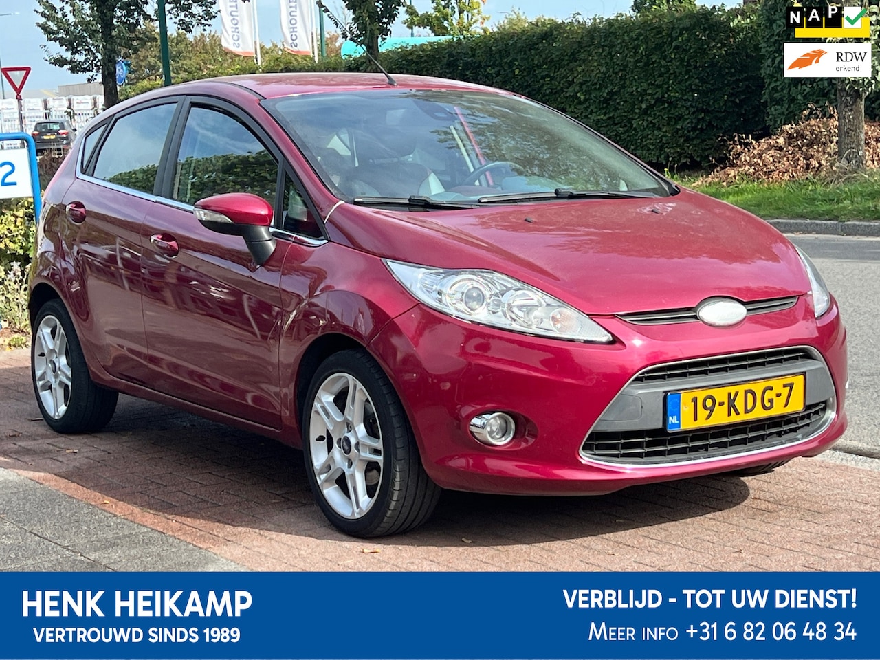 Ford Fiesta - 1.25 Titanium! *Airco|5dr|Leder - AutoWereld.nl