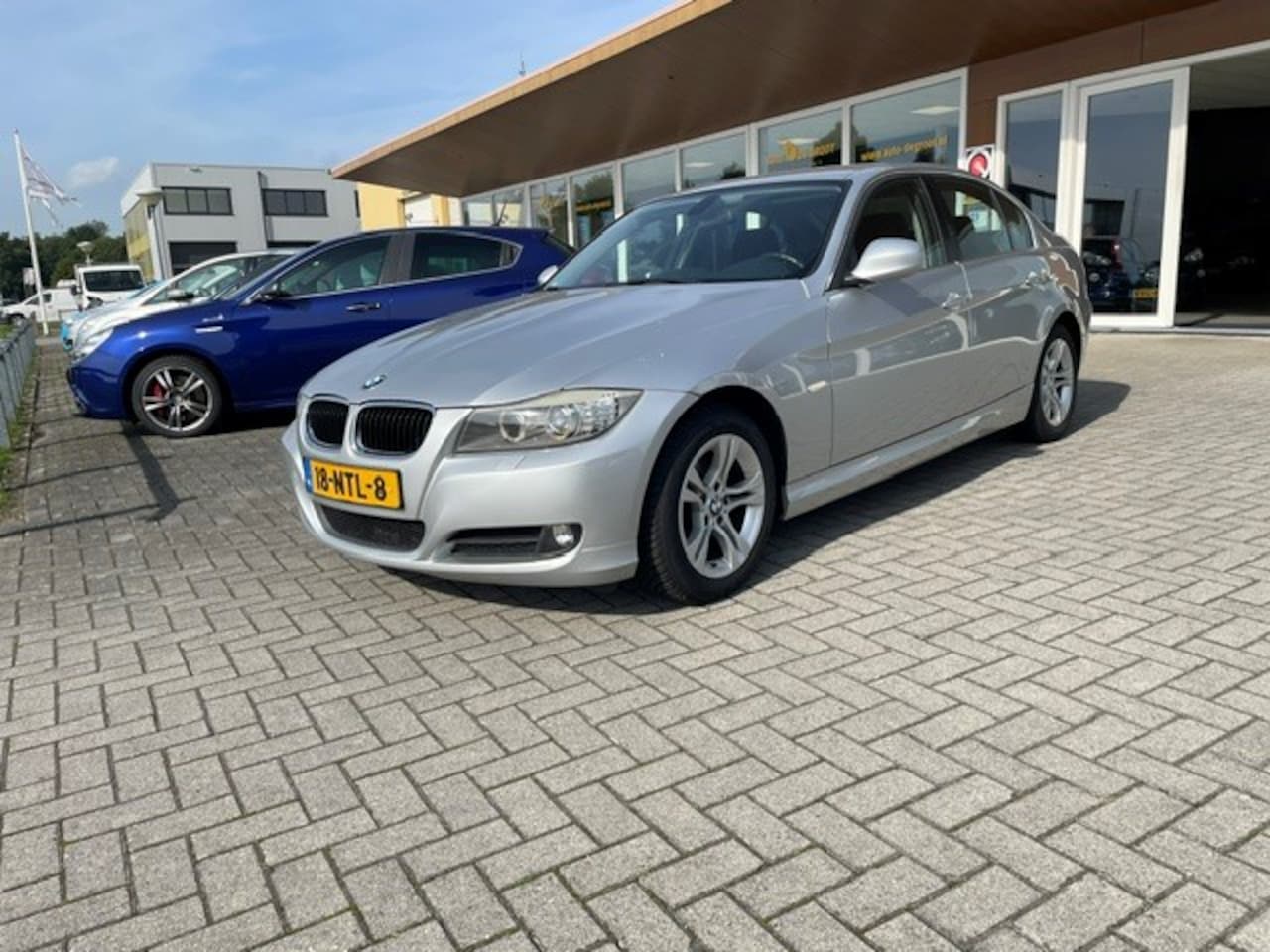 BMW 3-serie - 318i Business Line 318i Business Line - AutoWereld.nl
