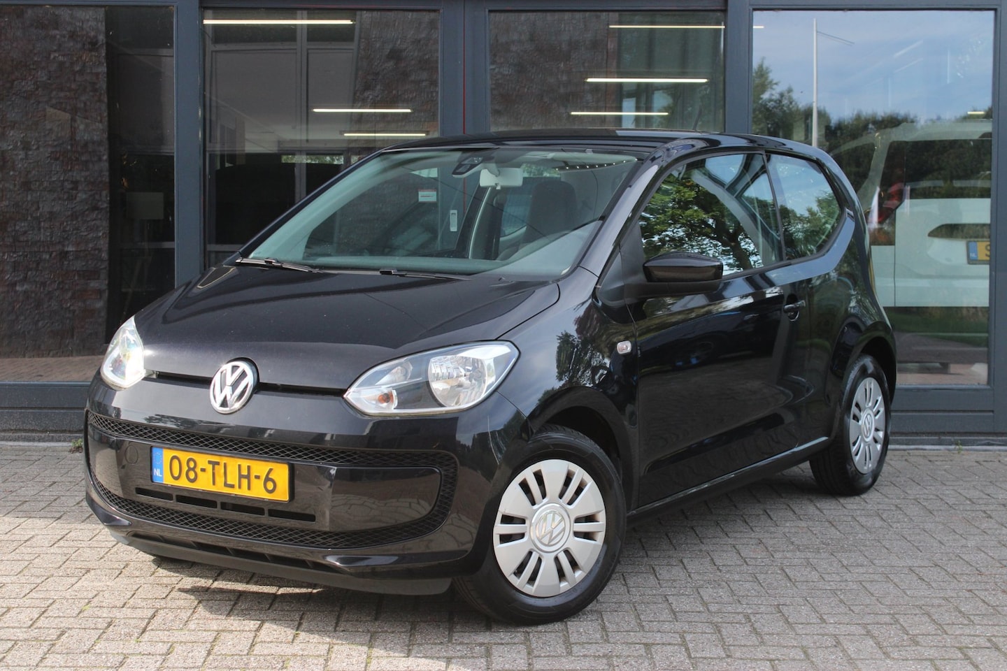 Volkswagen Up! - 1.0 move up! | Airco | Centrale vergrendeling | Isofix | - AutoWereld.nl