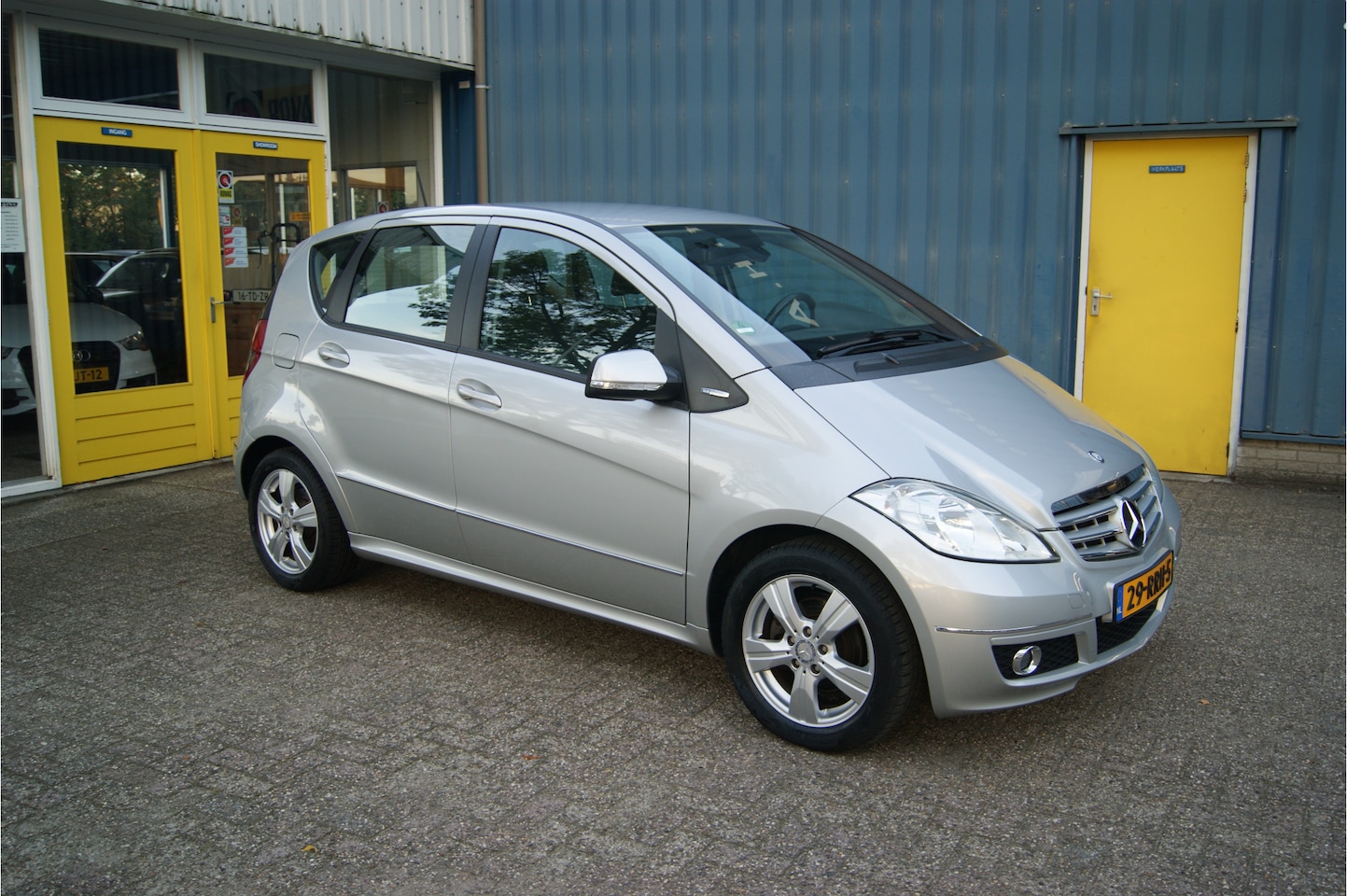 Mercedes-Benz A-klasse - 160 BlueEFFICIENCY Business Class Avantgarde 160 BlueEFFICIENCY Business Class Avantgarde, Airco, MOOI!!! - AutoWereld.nl