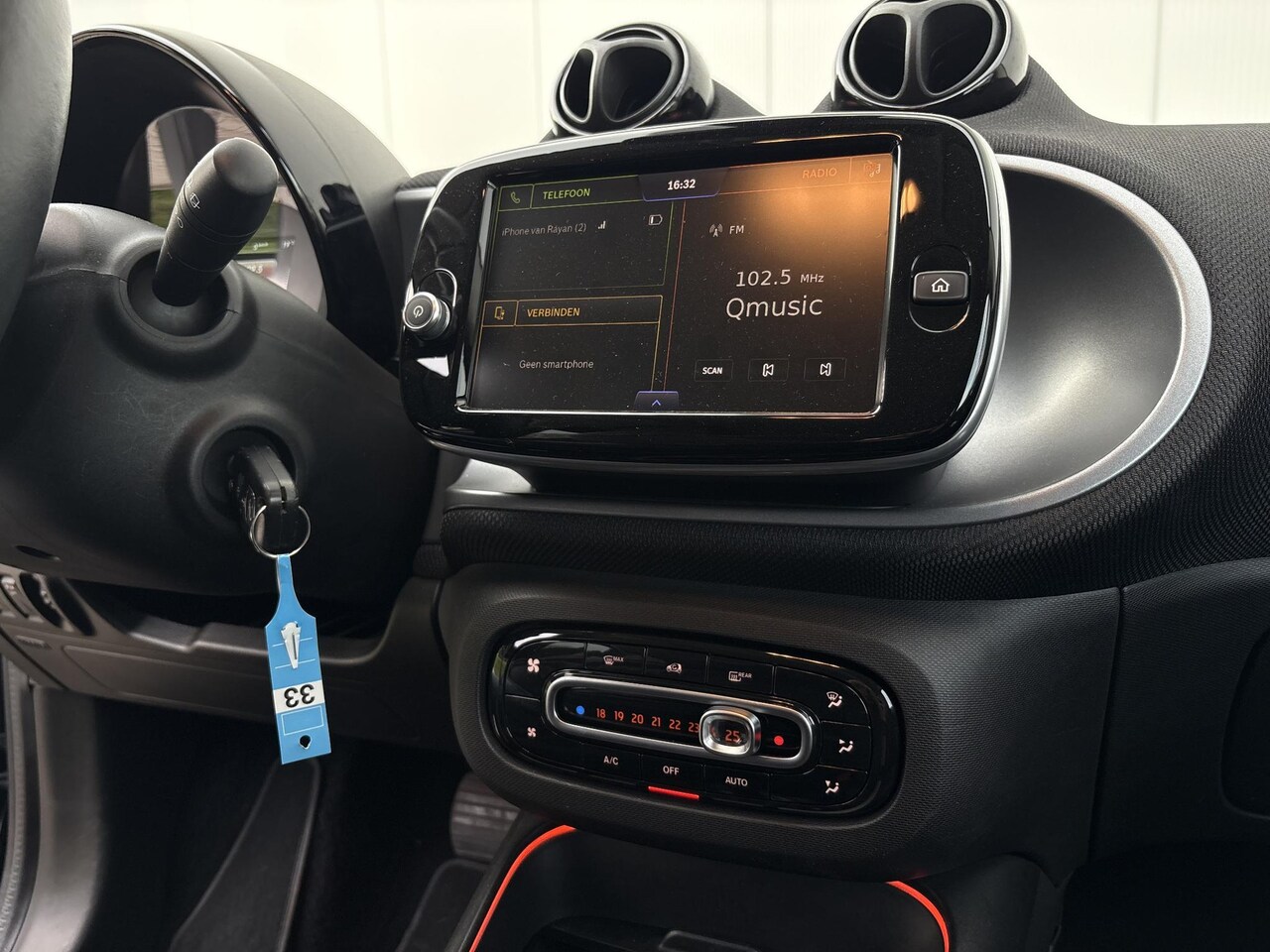 Smart Forfour - EQ 18 kWh | CABRIO | JBL Audio | nieuw model | 4x Stoelverwarming | VOL opties