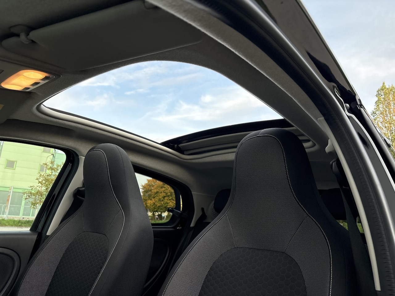 Smart Forfour - EQ 18 kWh | CABRIO | JBL Audio | nieuw model | 4x Stoelverwarming | VOL opties