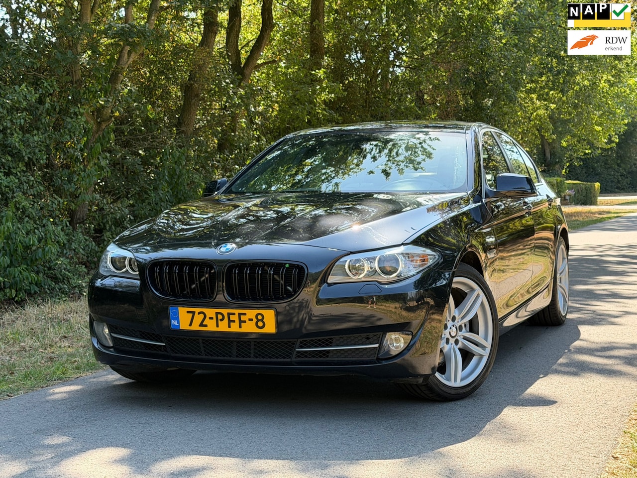 BMW 5-serie - 523i | Automaat + Cruise + Clima + Trekhaak - AutoWereld.nl