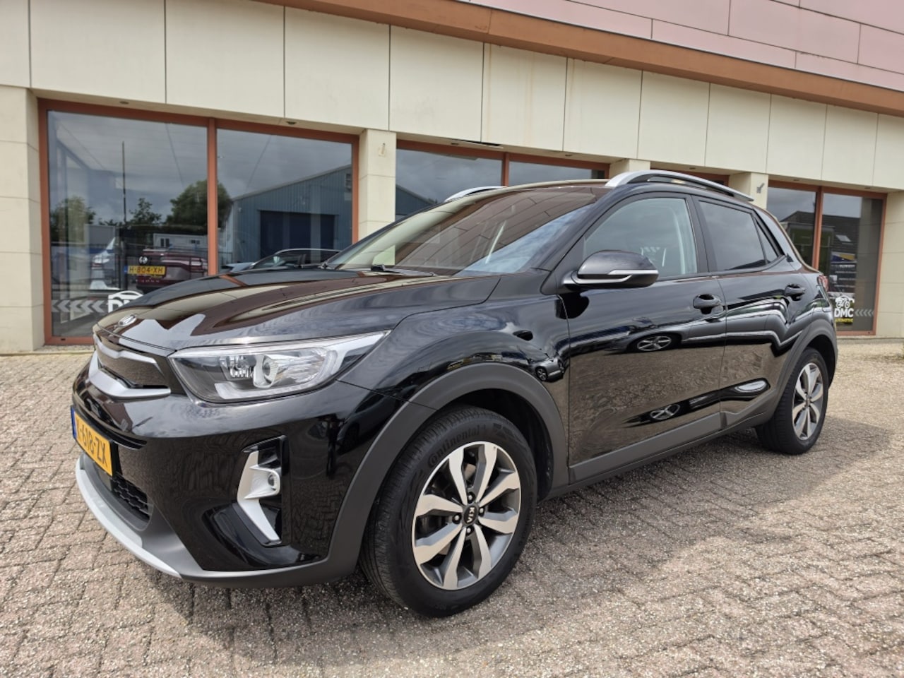 Kia Stonic - 1.0 T-GDi MHEV Dyn+Line | Lane ass | Cruise | Clima | Navi | Lm - AutoWereld.nl