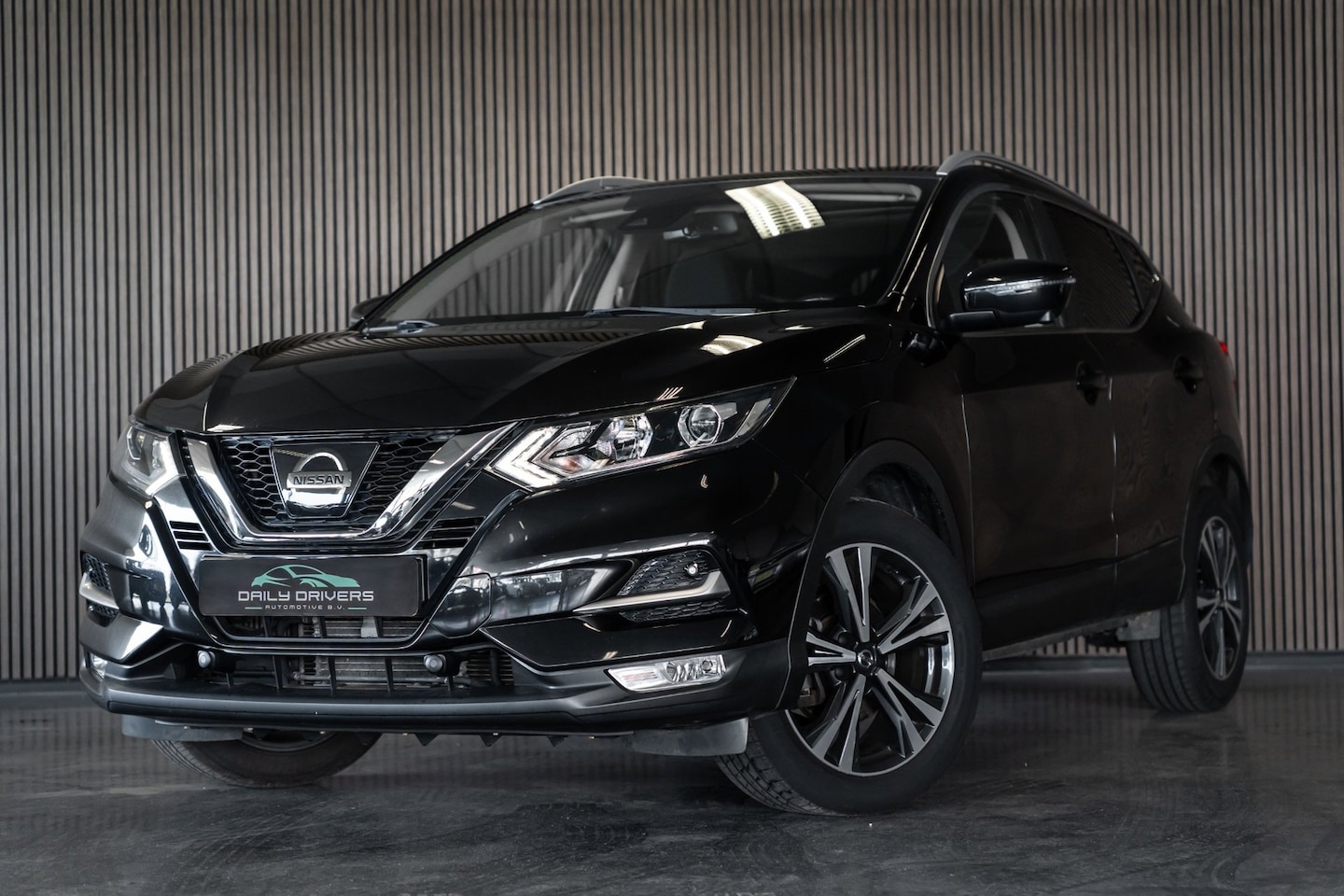 Nissan Qashqai - 1.2 Tekna | PANO|KEYLESS | 360 | AUT - AutoWereld.nl