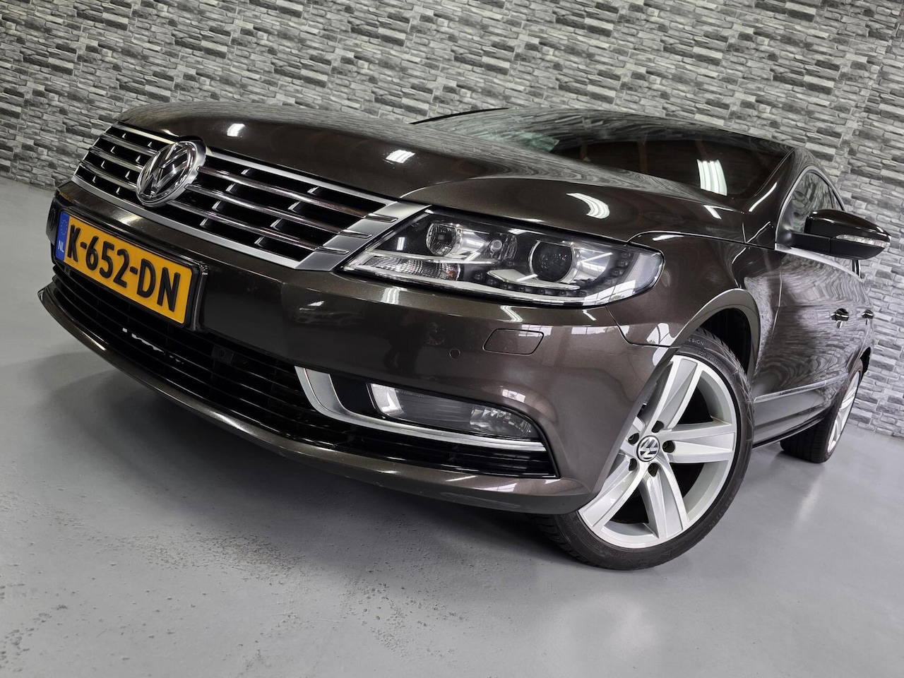 Volkswagen CC - 1.4 TSI *Nwe ketting*Nwe APK*Oak brown*NAP*! - AutoWereld.nl