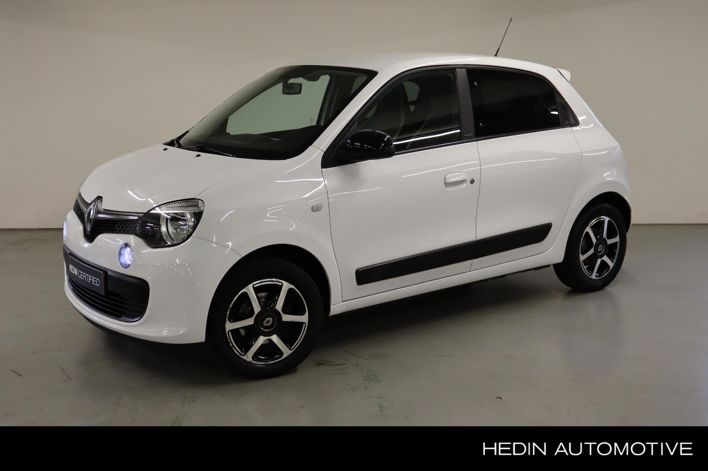 Renault Twingo - SCe 70 Limited | Airco | Lichtmetalen Velgen | Parkeersensoren | Radio Connect R & GO - AutoWereld.nl
