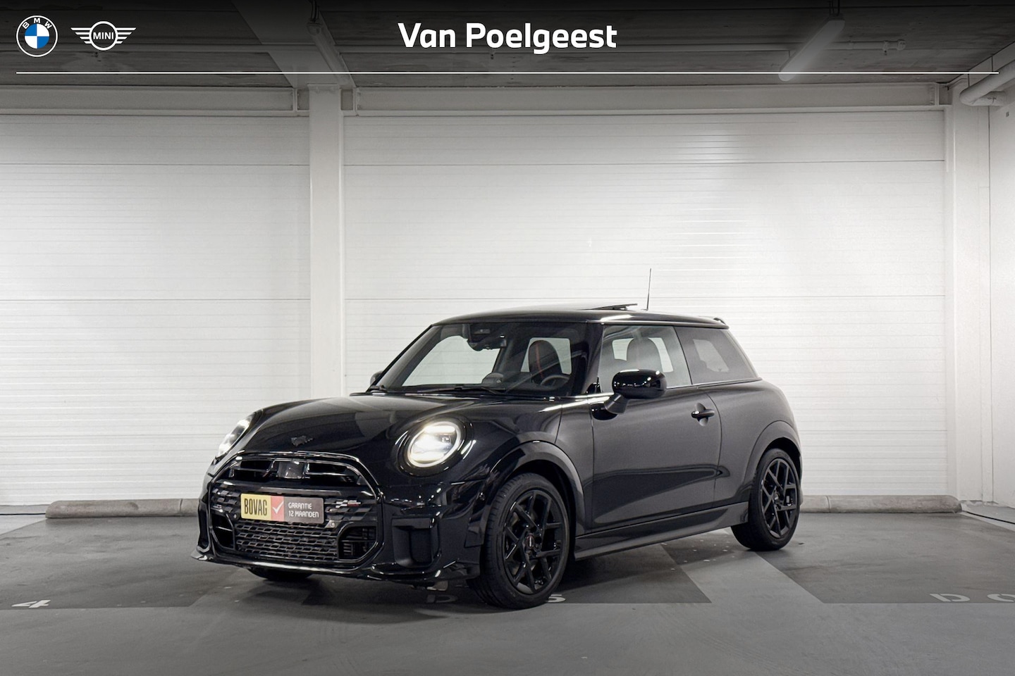 MINI 3-Deurs - Cooper C John Cooper Works M | Panoramadak | Stoelverwarming | Head-Up Display | Stuurwiel - AutoWereld.nl