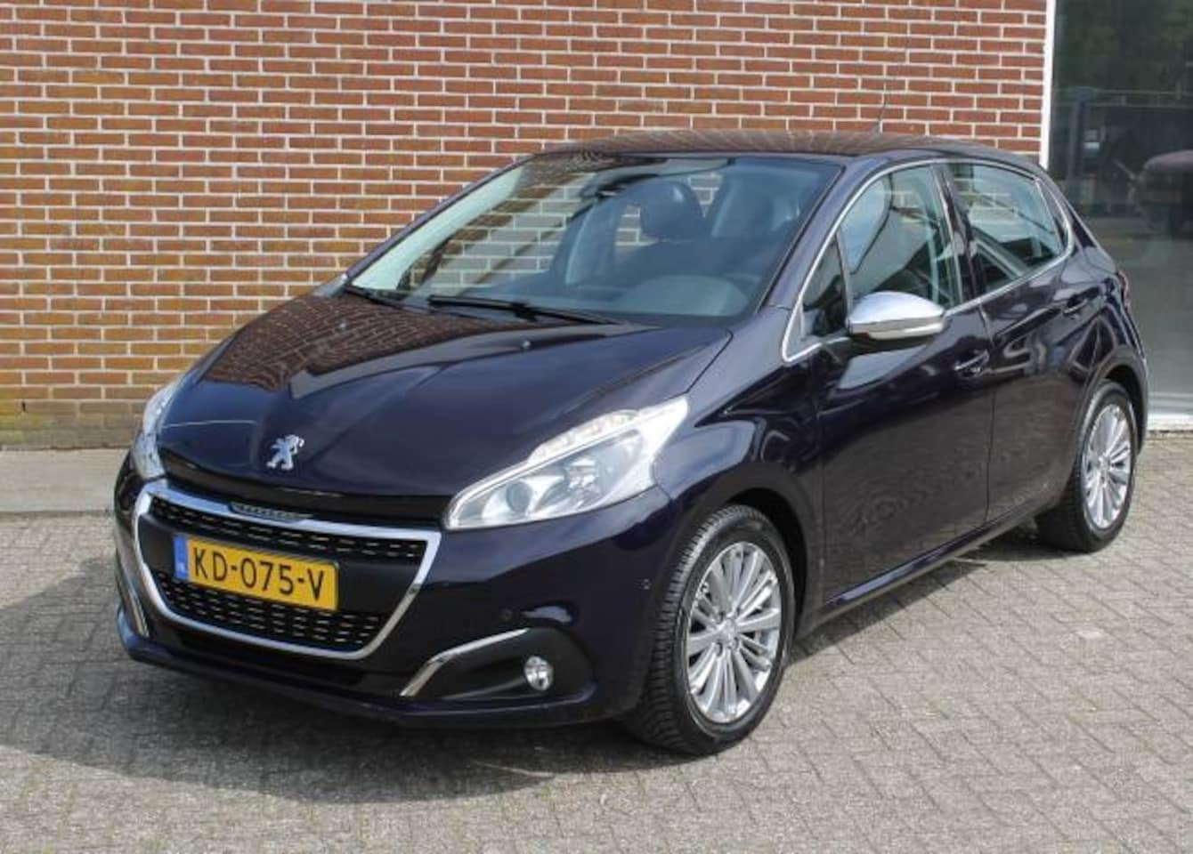 Peugeot 208 - 1.2 Puretech 110pk 5D Allure - AutoWereld.nl