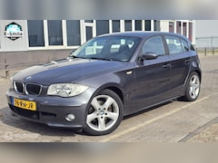 BMW 1-serie - 120i High Executive/Clima/Cruise/Navi/APK/NAP