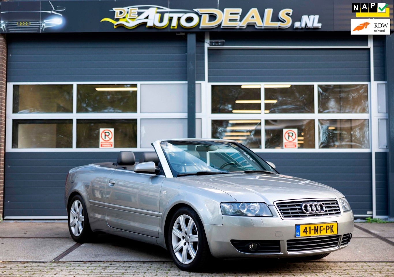 Audi A4 Cabriolet - 2.4 V6 Pro Line AIRCO|LEER|NAVI|PDC|CLIMA|CRUISE - AutoWereld.nl