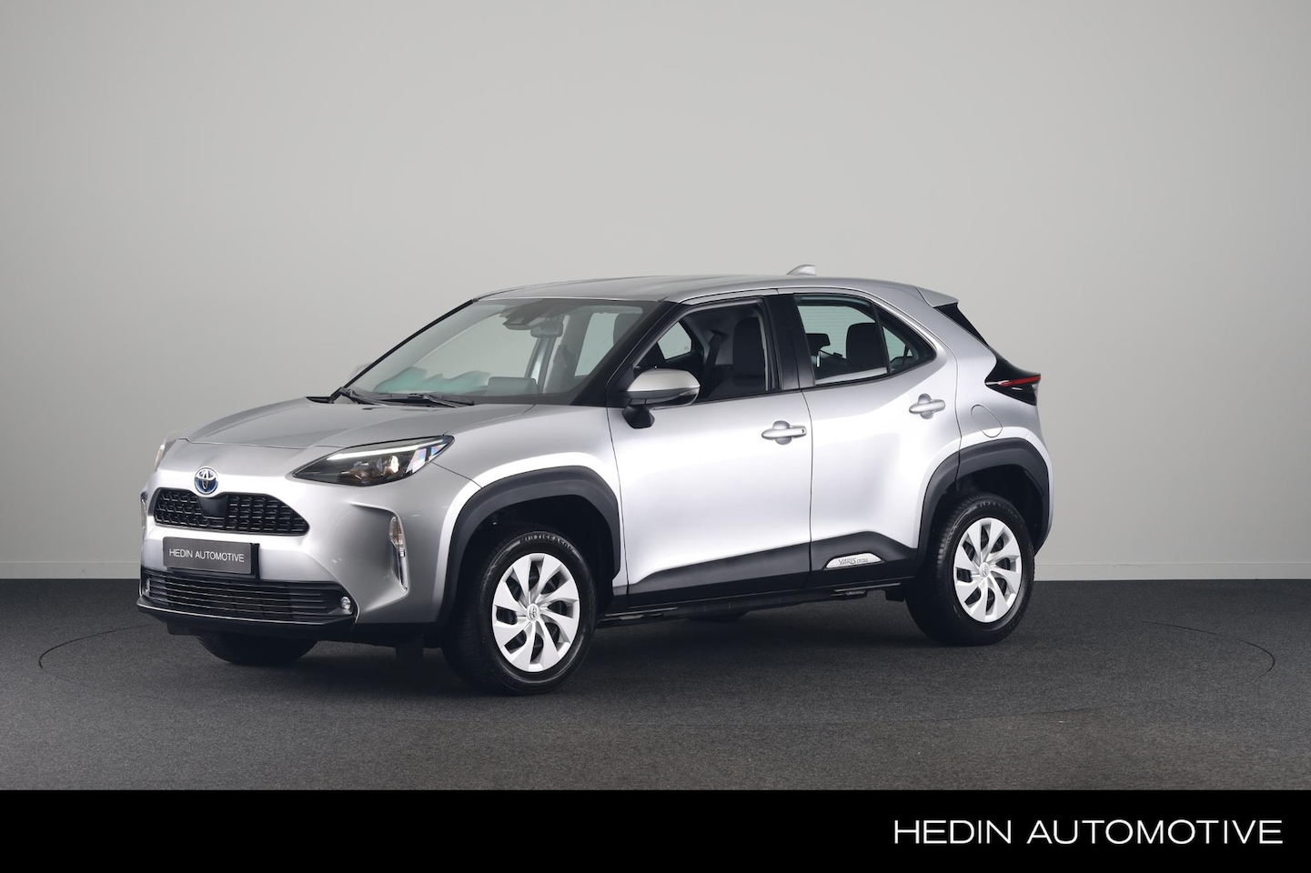Toyota Yaris Cross - 1.5 Hybrid 115 Active | All-seasons | Camera | Cruise Control | Carplay - AutoWereld.nl