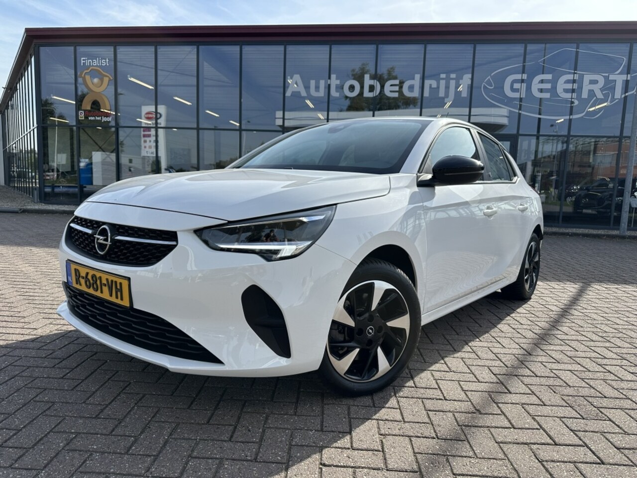 Opel Corsa - 50kWh 136pk Aut (11 kw boordlader) Edition / Cruise / Carplay - AutoWereld.nl