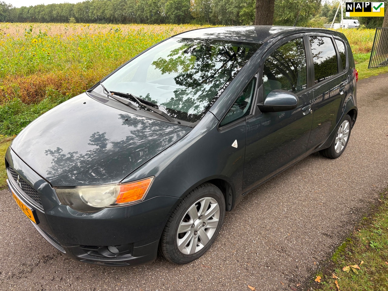 Mitsubishi Colt - 1.3 Edition Two AUTOMAAT/60Dkm/N.A.P./Airco/PDC/Lm - AutoWereld.nl