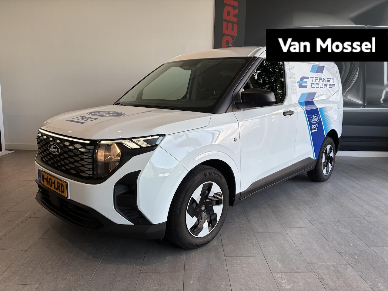 Ford Transit Courier - E-Transit Trend 44 kWh | 136 PK | NAVIGATIE | ADAPTIVE CRUISE CONTROL | APPLE CARPLAY/ANDR - AutoWereld.nl