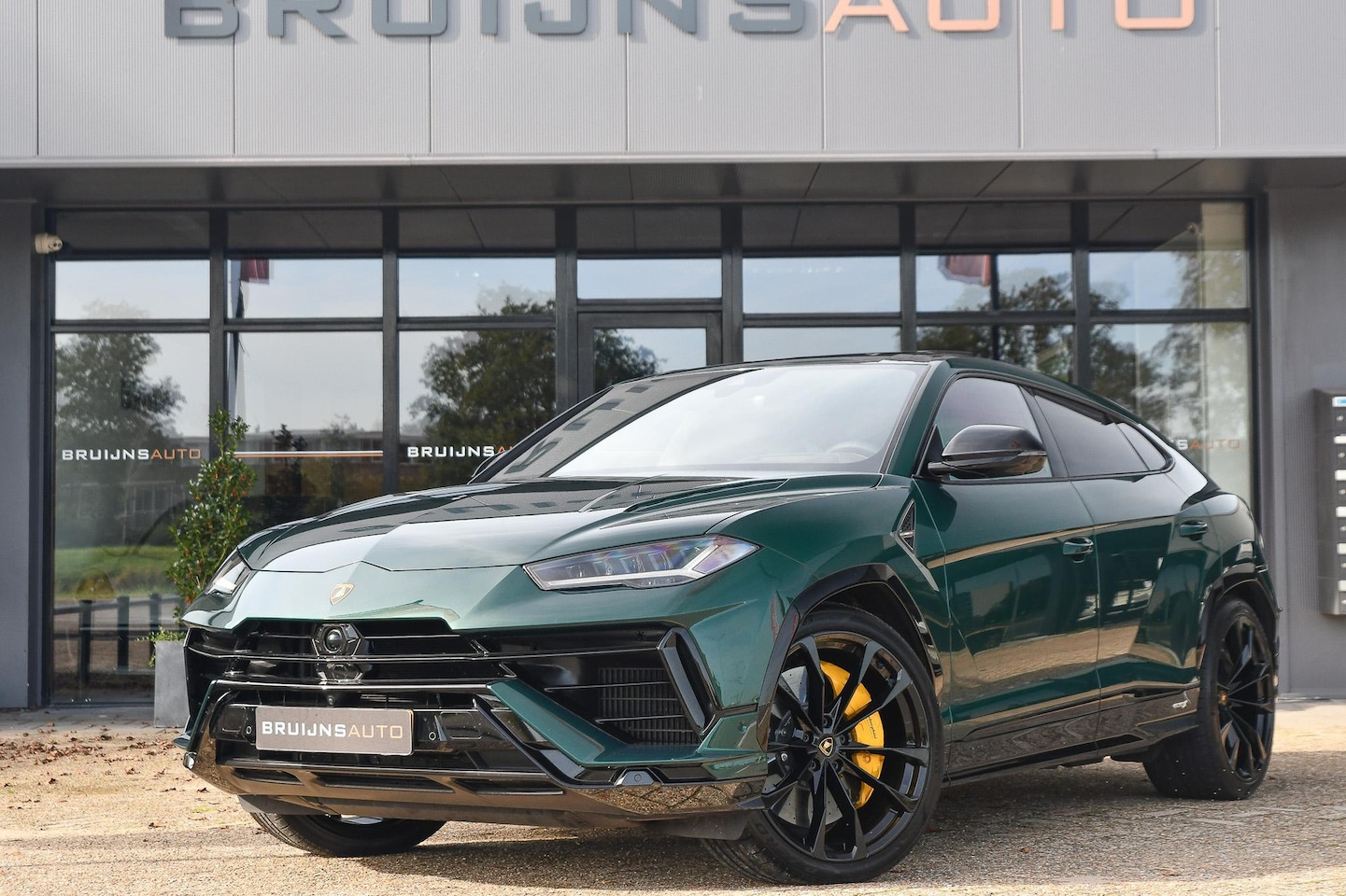 Lamborghini Urus - 4.0 V8 S |Verde hydra|Carbon|BTW| - AutoWereld.nl