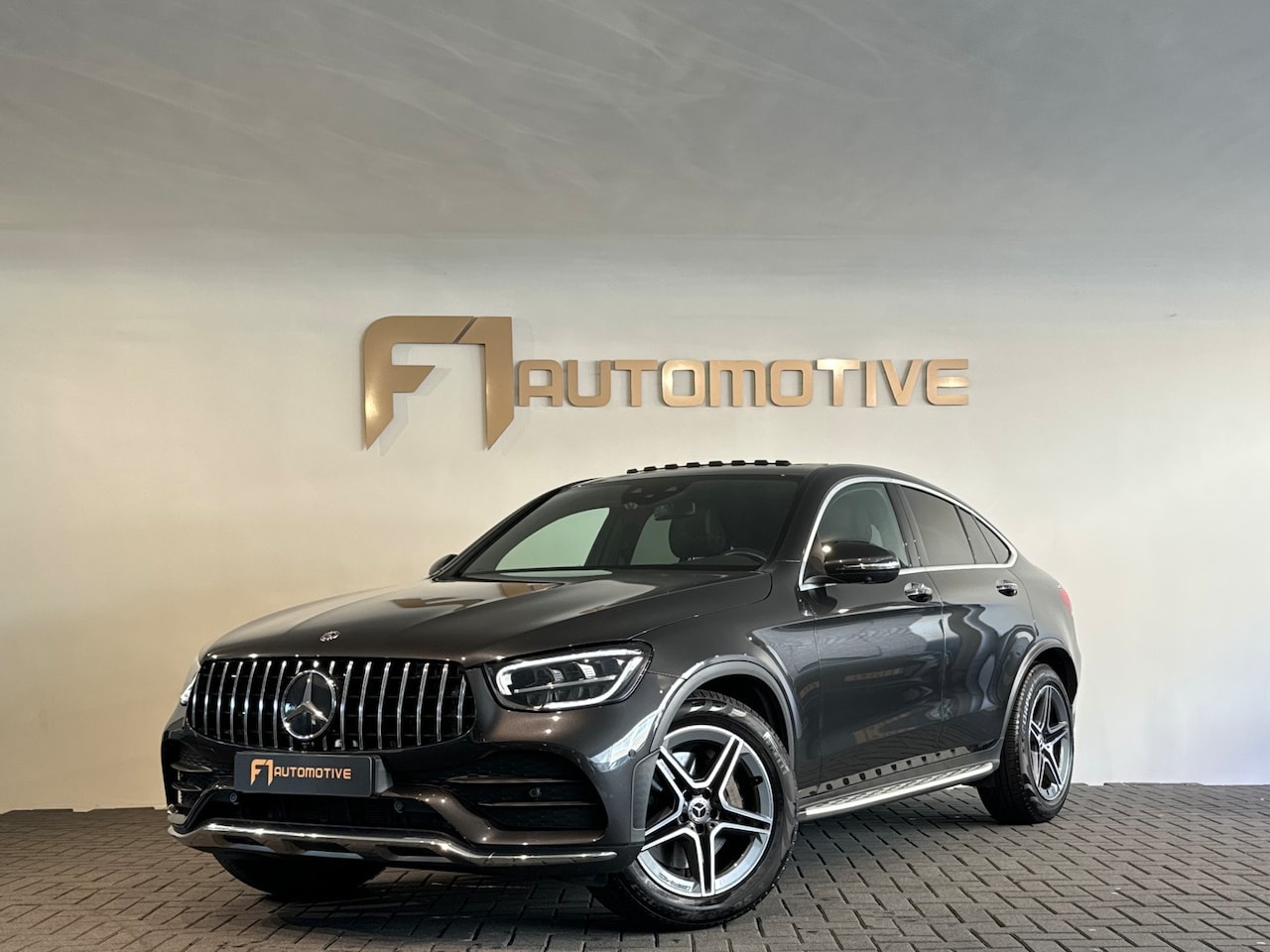 Mercedes-Benz GLC-klasse Coupé - 300 4MATIC AMG Pano|ACC|Stoelverwarming|Camera - AutoWereld.nl