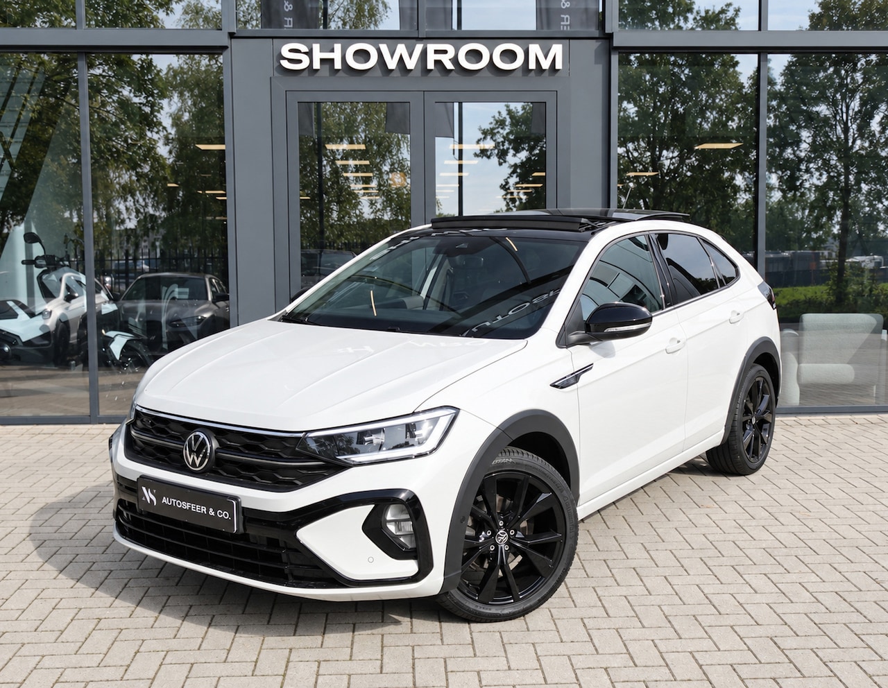 Volkswagen Taigo - 1.5 TSI R-Line PANO KEYLESS CAM - AutoWereld.nl