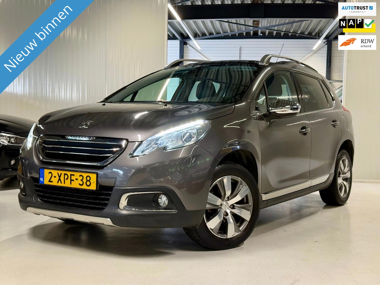 Peugeot 2008 - 1.2 PureTech Allure Automaat|Trekhaak!! - AutoWereld.nl