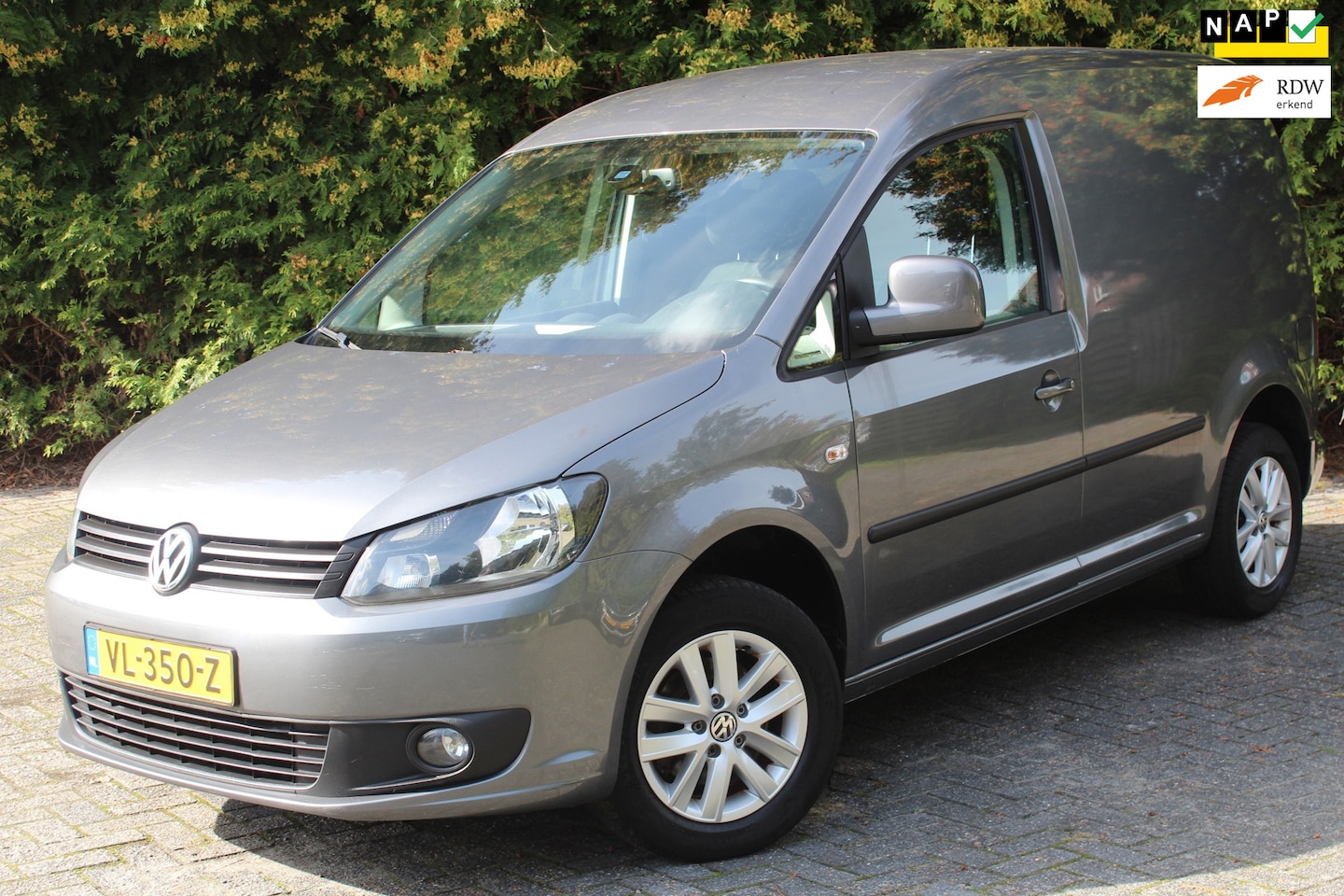 Volkswagen Caddy - 1.6 TDI 75PK | Airco | NAVI | PDC | LMV | Cruise Control - AutoWereld.nl