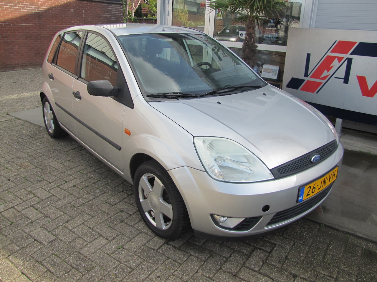 Ford Fiesta - 1.4-16V First Edition incl nwe apk, nwe banden, - AutoWereld.nl