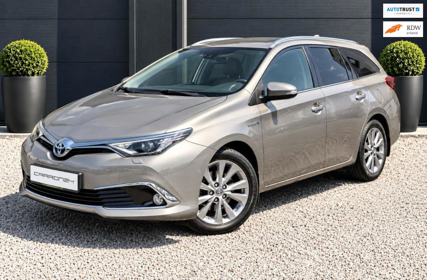 Toyota Auris Touring Sports - 1.8 Hybrid Executive 1.8 Hybrid Executive - AutoWereld.nl