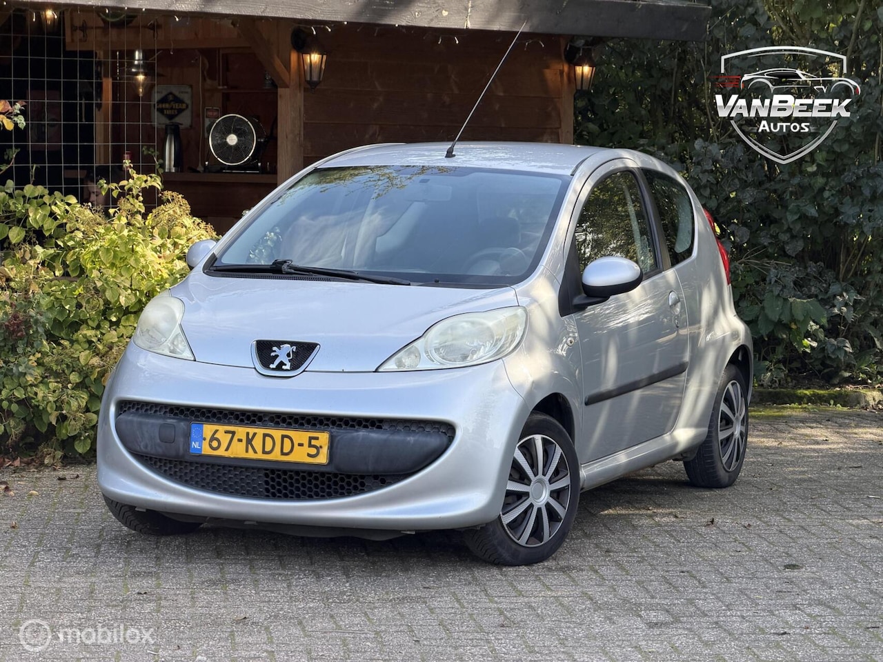 Peugeot 107 - 1.0-12V XR 1.0-12V XR - AutoWereld.nl