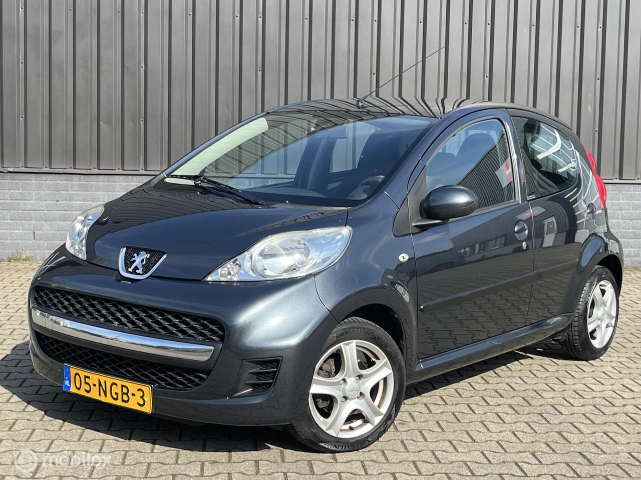 Peugeot 107 - 1.0-12V Urban Move 1.0-12V Urban Move - AutoWereld.nl