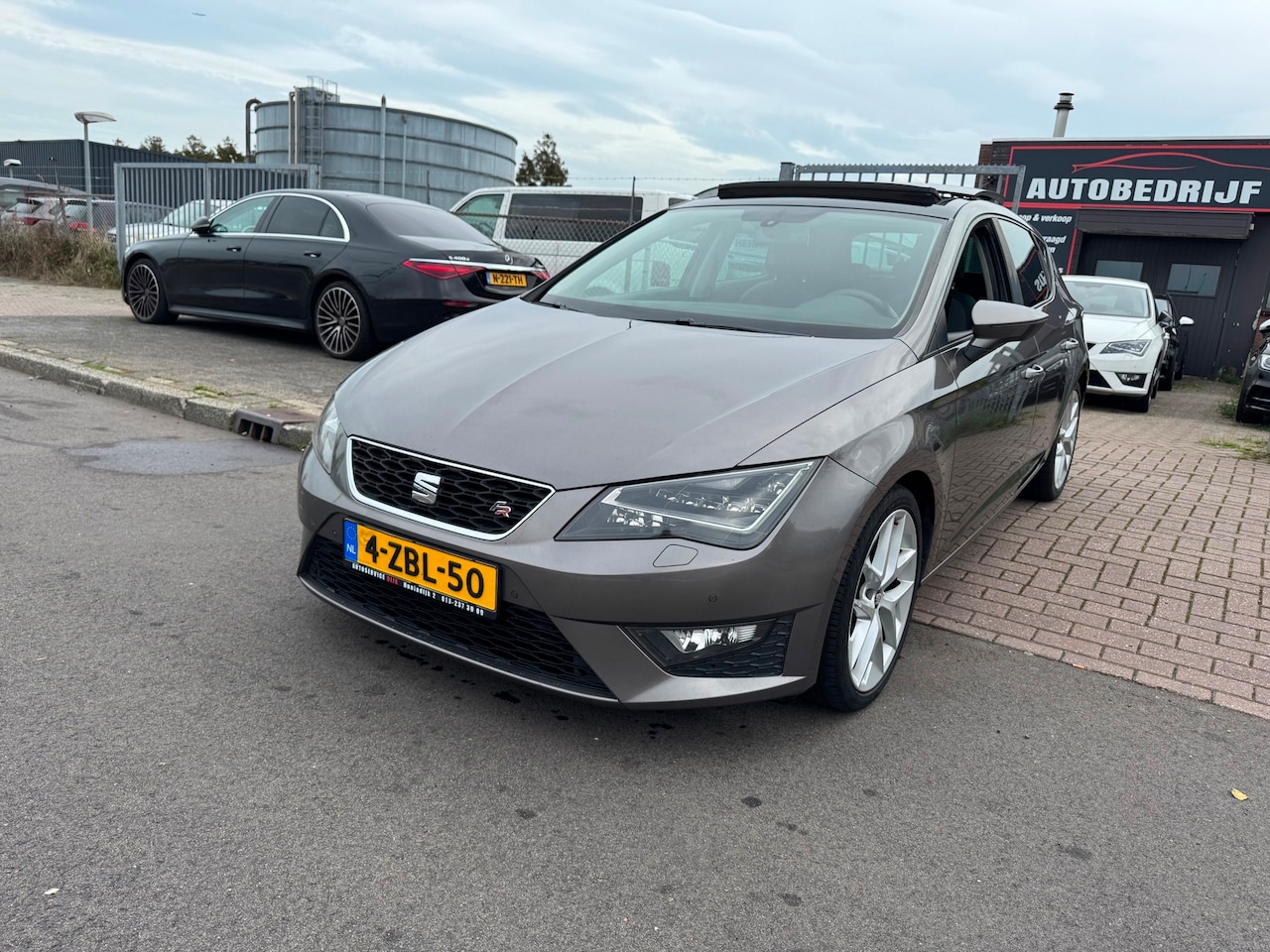 SEAT Leon - 2.0 TDI FR 135 KW XENON/PANO/NAVI/CLIMA - AutoWereld.nl