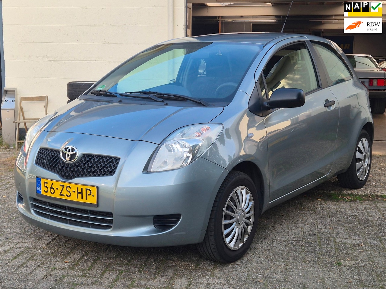 Toyota Yaris - 1.3 VVT-i Terra 1.3 VVTi Terra *NIEUWE APK* - AutoWereld.nl