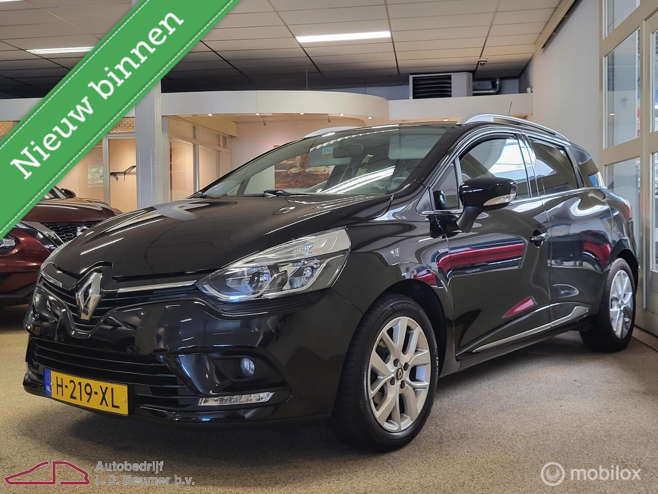 Renault Clio Estate - 0.9 TCe Limited *NL, NAVI, PDC, RIJKLAARPRIJS