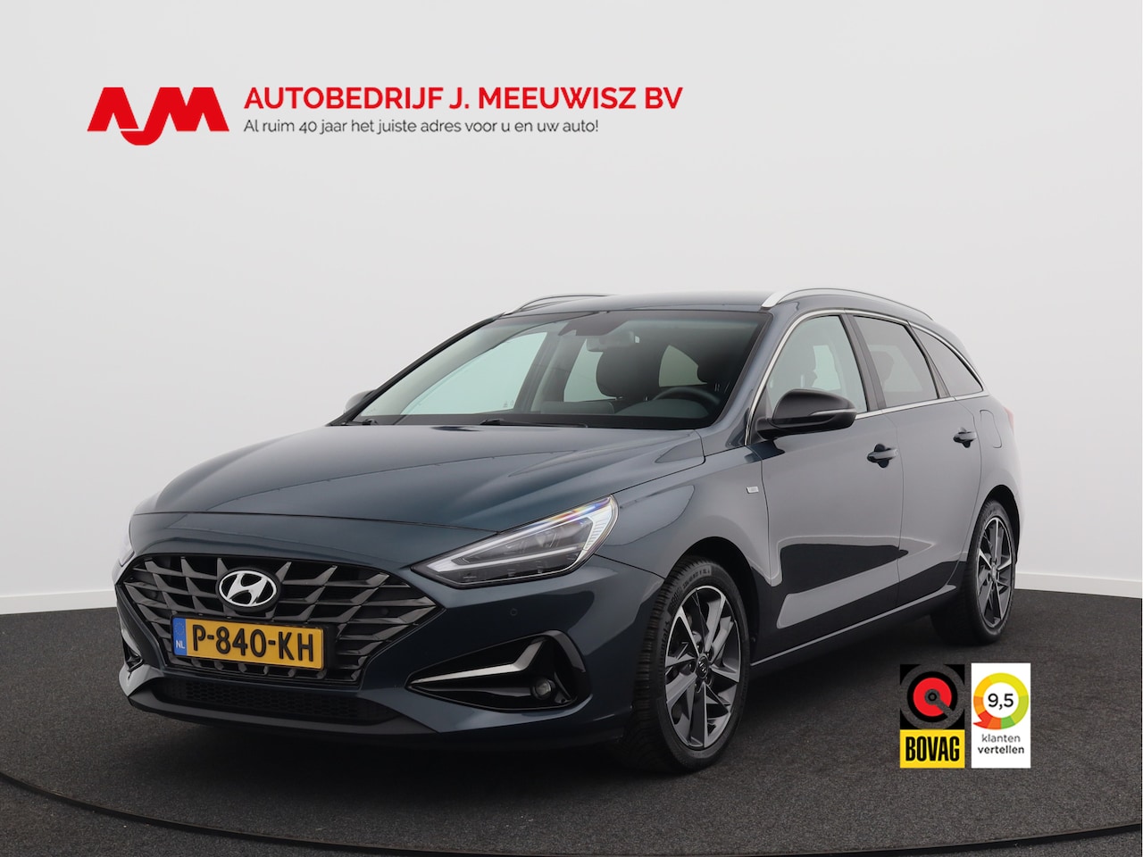 Hyundai i30 Wagon - 1.5 T-GDi MHEV Premium/ lage km/ trekhaak afneembaar! - AutoWereld.nl