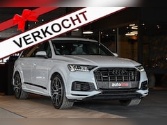Audi Q7 - 55 TFSI e quattro S-Line, RS Stoelen, Pano, Luchtvering, B&O, 22", Matrix