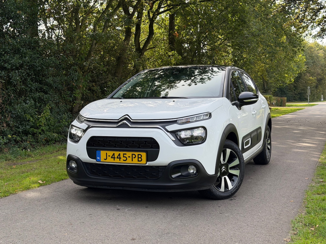 Citroën C3 - 1.2 PureTech Business | Achteruitrijcamera + Carplay Nu € 7.975,-!!! - AutoWereld.nl