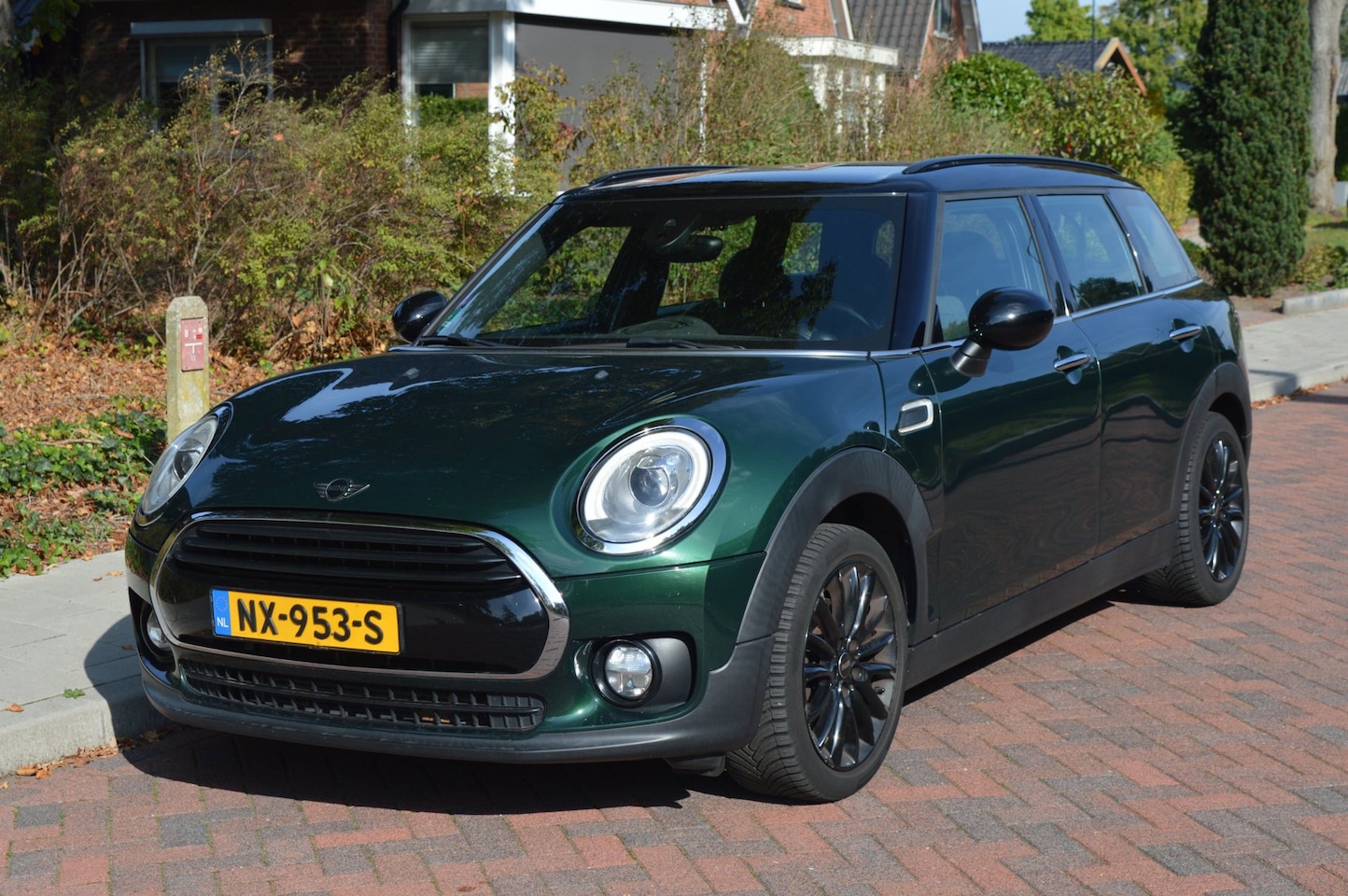 MINI Clubman - 1.5 Cooper Chili Serious Business Volledig onderhoud aanwezig - AutoWereld.nl