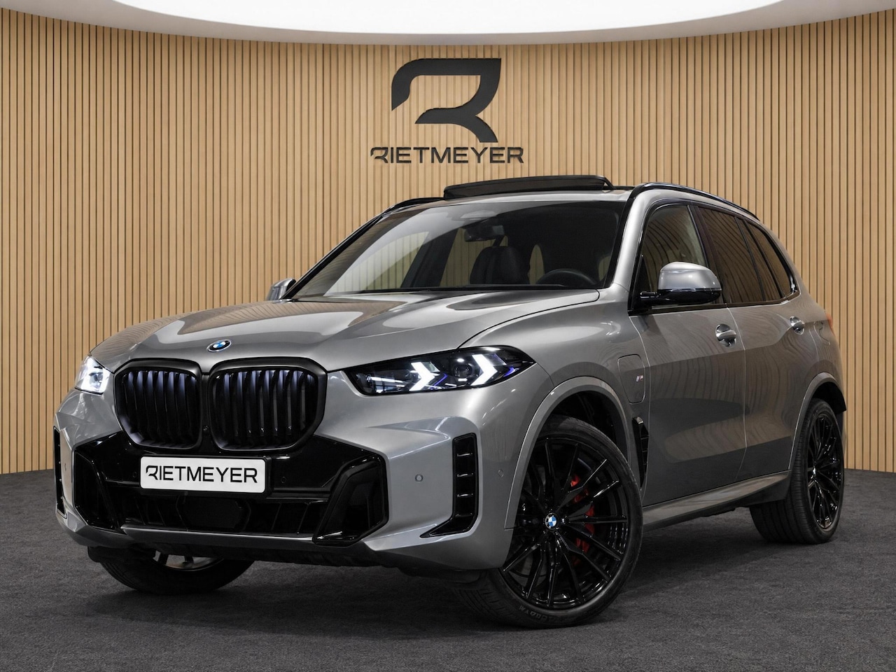 BMW X5 - xDrive50e M-Sport |Pano |M zetels | 4W besturing | Harman/Kardon | 360° Camera | - AutoWereld.nl