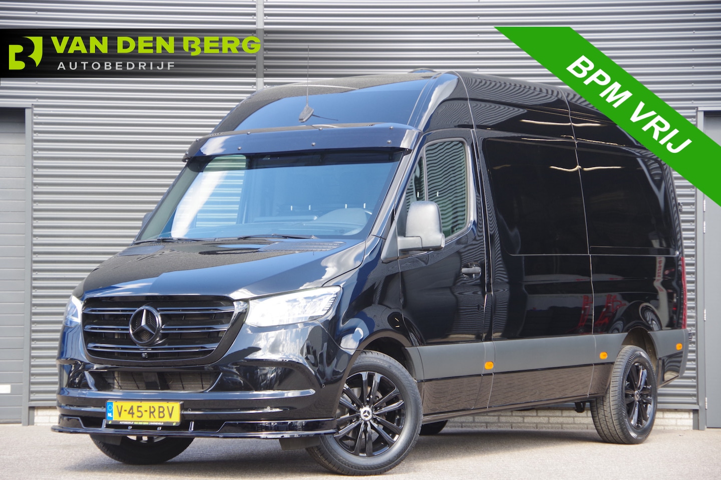 Mercedes-Benz Sprinter - 317 1.9 CDI L2H2 3-ZITS, AUT. LED, 360 CAMERA, MBUX 10'', ADAPT. CRUISE, GEVEERDE STOEL, S - AutoWereld.nl