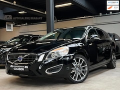 Volvo V60 - 1.6 T4F Summum /Dodehoek/Cruise/XenonLed/Stoelverw