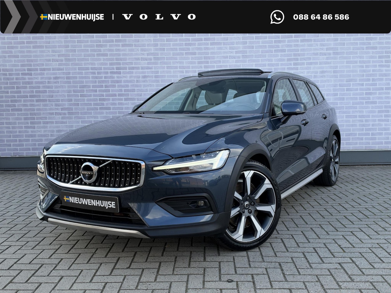 Volvo V60 Cross Country - B5 AWD Pro | Trekhaak | Panoramadak | Head-up Display | Harman Kardon Audio | Parkeerverwa - AutoWereld.nl