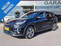 Kia e-Niro - ComfortLine 64 kWh | SOH: 97, 1% | Warmtepomp | 3 Fase | Climate | Stoelverwarming | Adapr