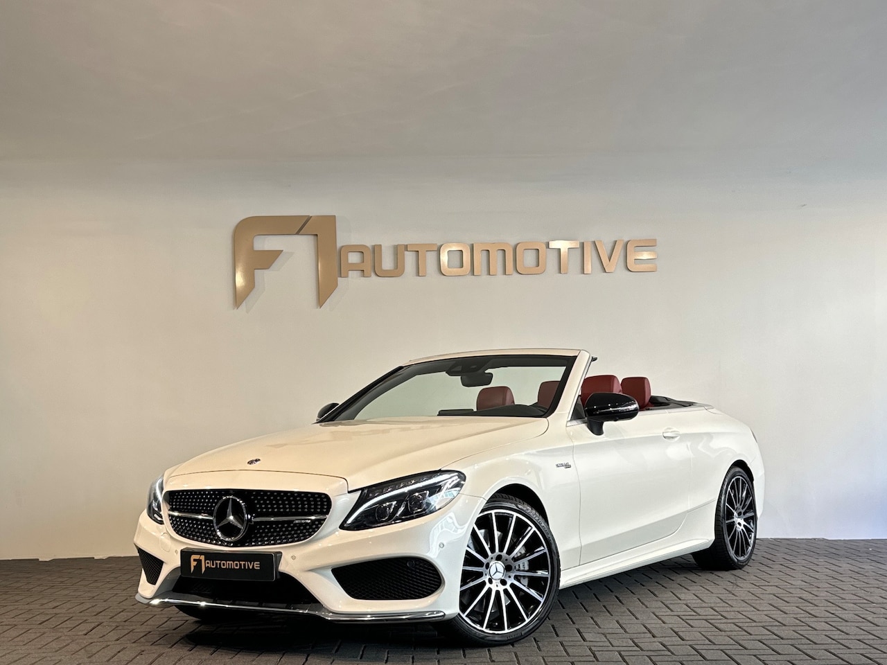 Mercedes-Benz C-klasse Cabrio - AMG 43 4MATIC Stoelverwarming |360 Camera|Nekverwarming - AutoWereld.nl