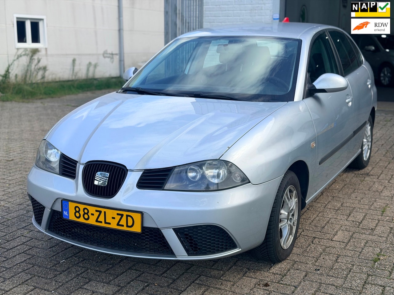 SEAT Ibiza - 1.4-16V Trendstyle Bj:2008 NEW APK AirCO EL RAMEN - AutoWereld.nl