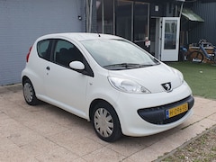Peugeot 107 - 1.0-12V XR