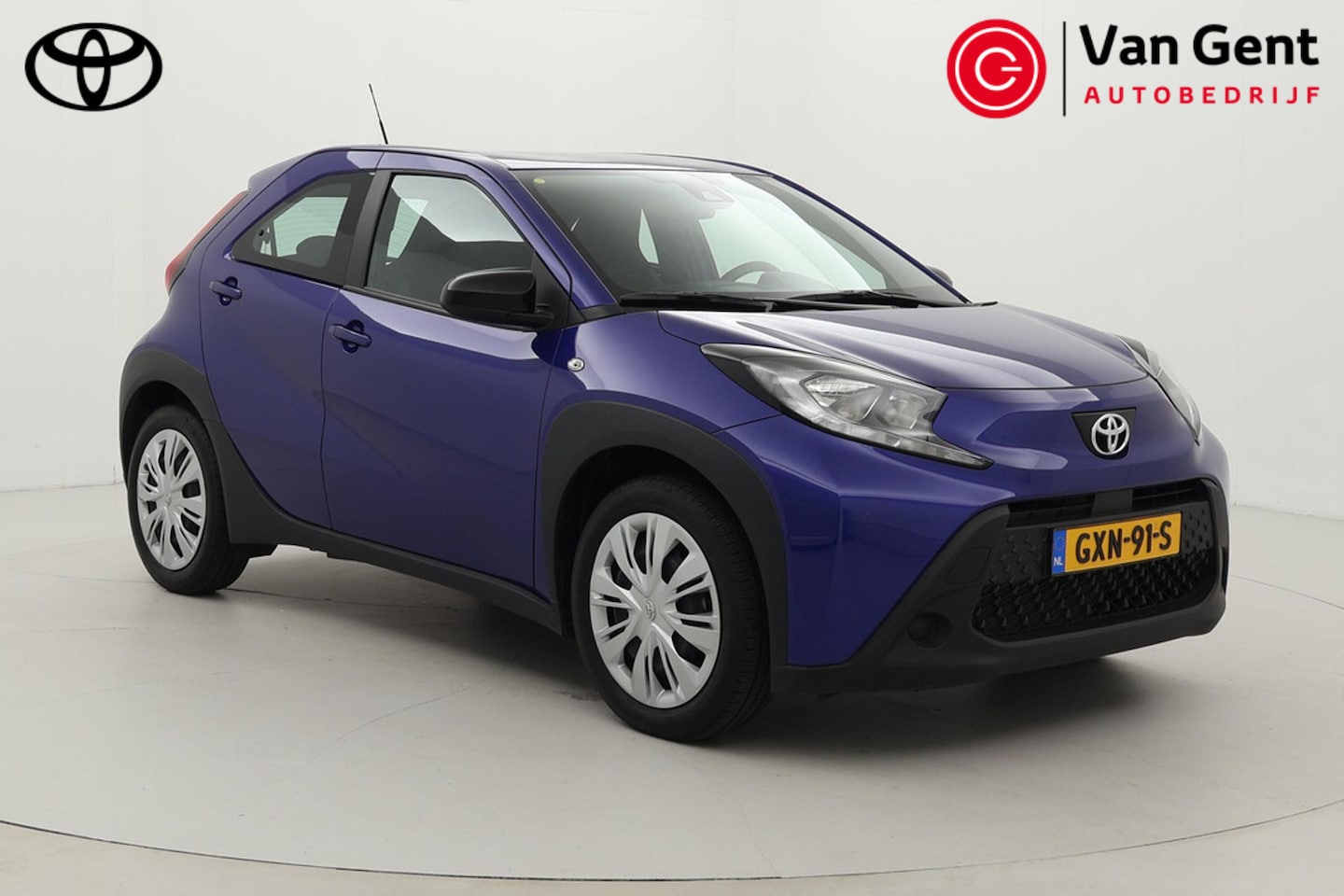 Toyota Aygo X - 1.0 VVT-i MT Play | Apple Carplay / Android Auto | Adaptive Cruise | Airco | Camera | Rijs - AutoWereld.nl