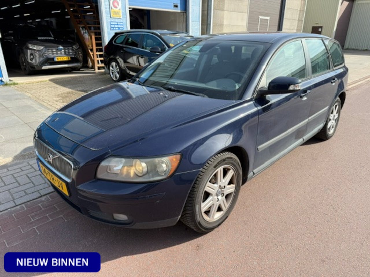 Volvo V50 - 1.6 Edition I bj. 2007 met 324.204km NAP AOPK is geldig tot 25-03-2027. Prima auto nog. - AutoWereld.nl