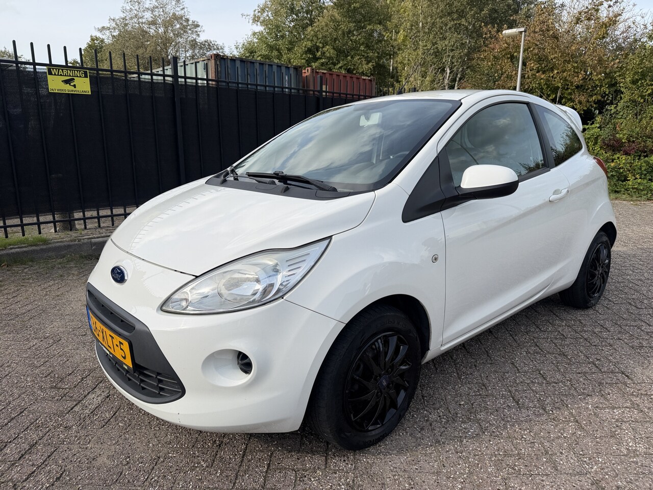 Ford Ka - 1.2 Cool & Sound S/S Airco/CV - AutoWereld.nl