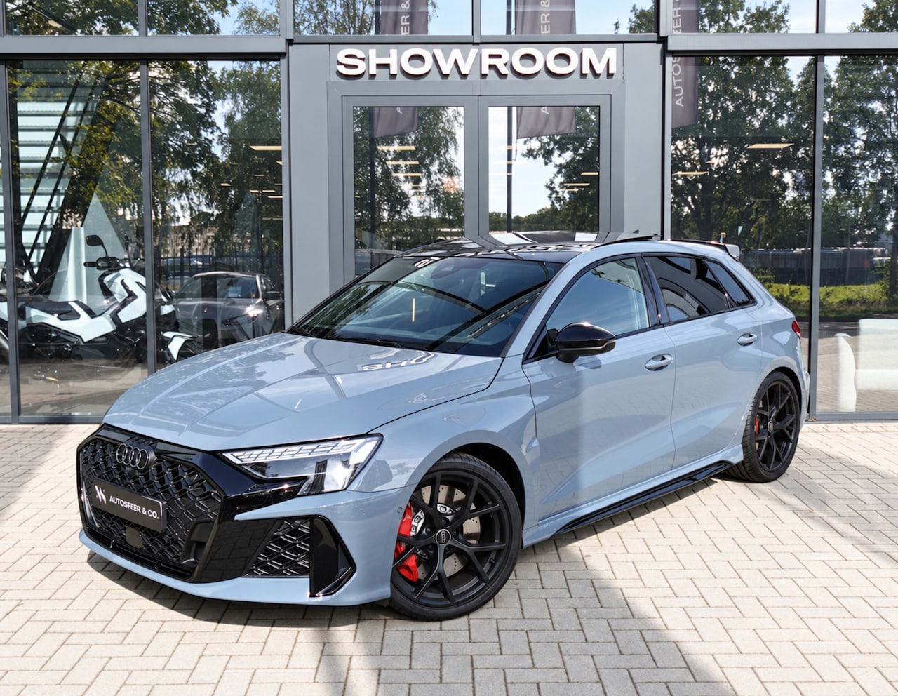 Audi RS3 - Sportback Audi RS3 Sportback 2.5 TFSI quattro PANO MATRIX KEYLESS VOL - AutoWereld.nl