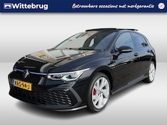 Volkswagen Golf - 1.4 eHybrid GTE / AUTOMAAT/ 245 PK/ PANO/ PARK.SENSOR.V+A/ STUUR+STOELVERWARM./ APP-CONNEC