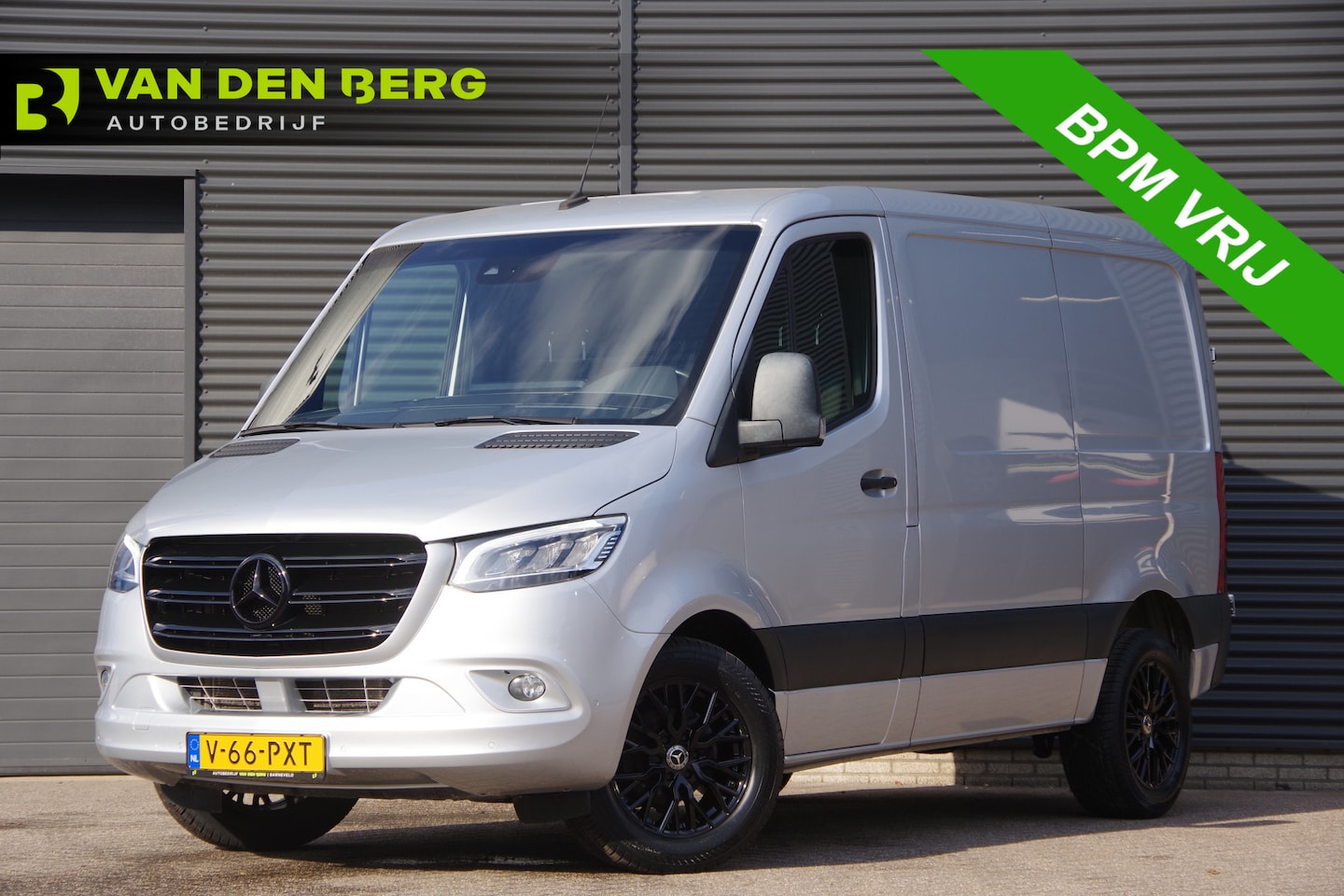 Mercedes-Benz Sprinter - 317 1.9 CDI L1H1 RWD L1H1 AUT. LED, ADAPT. CRUISE, MBUX 10'', GEV. STOEL, CAMERA, NAVI, CL - AutoWereld.nl